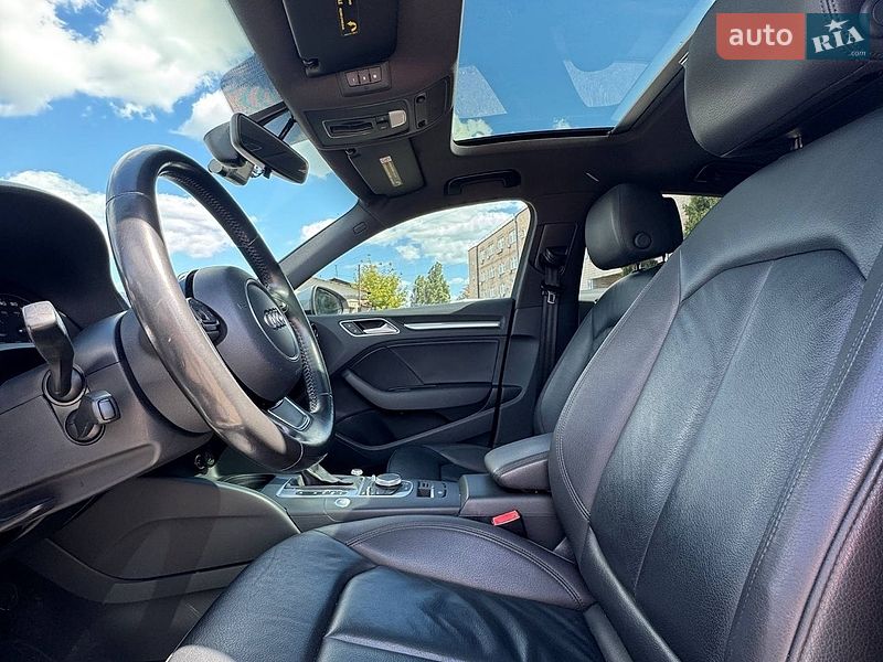 Седан Audi A3 2015 в Киеве