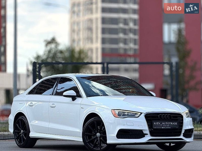 Седан Audi A3 2015 в Киеве