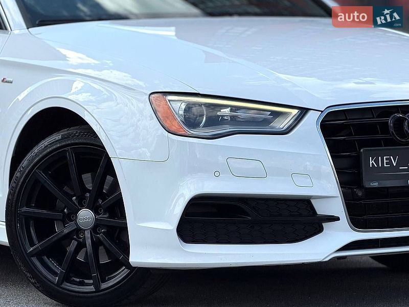 Седан Audi A3 2015 в Киеве