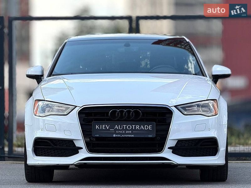 Седан Audi A3 2015 в Киеве