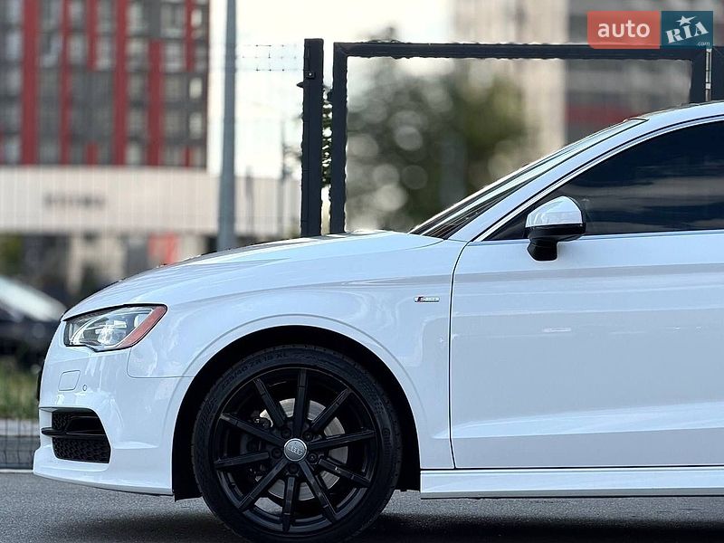 Седан Audi A3 2015 в Киеве