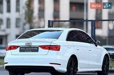Седан Audi A3 2015 в Киеве