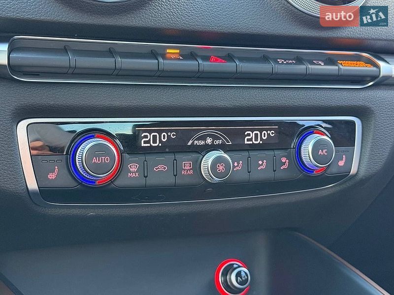Седан Audi A3 2015 в Киеве