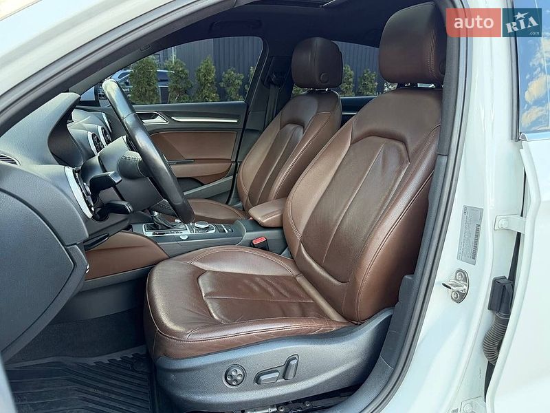 Седан Audi A3 2015 в Киеве