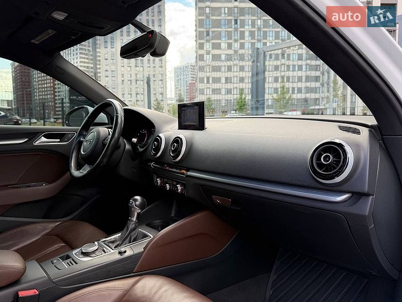 Седан Audi A3 2015 в Киеве