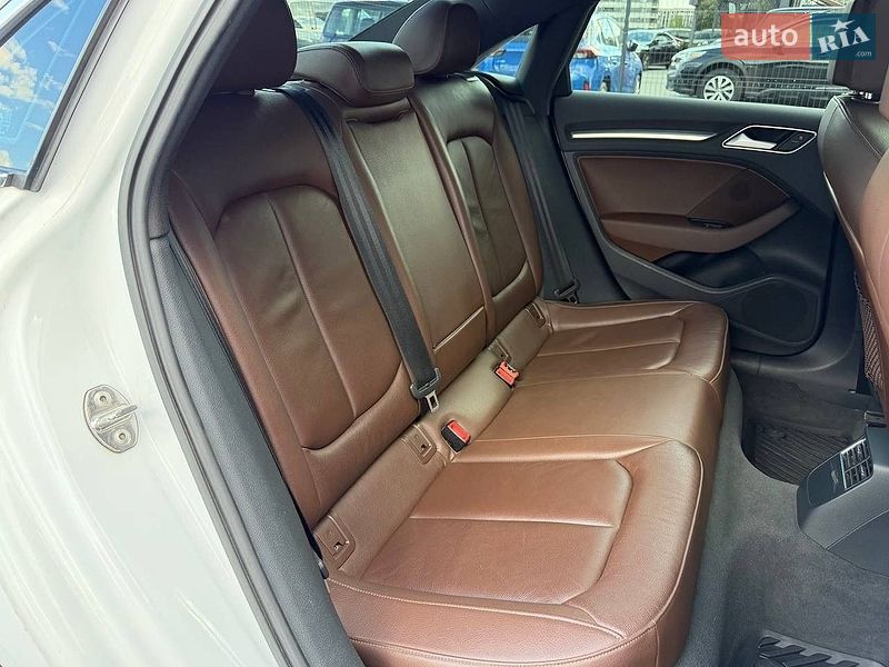 Седан Audi A3 2015 в Киеве
