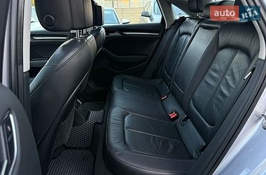 Седан Audi A3 2015 в Черновцах
