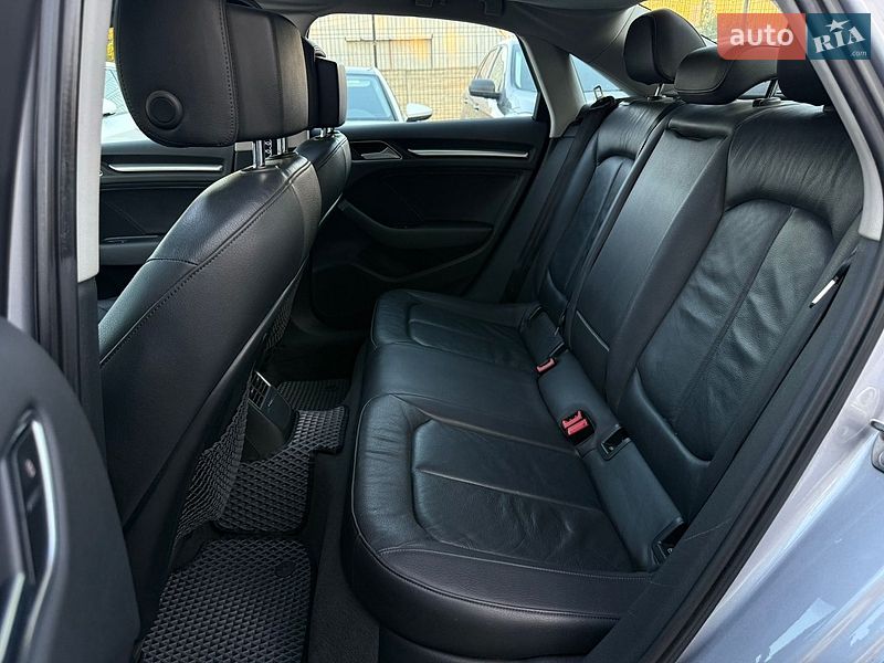Седан Audi A3 2015 в Черновцах