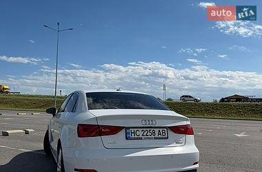 Седан Audi A3 2015 в Львове