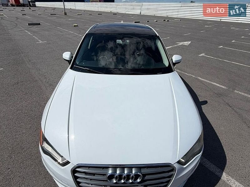 Седан Audi A3 2015 в Львове