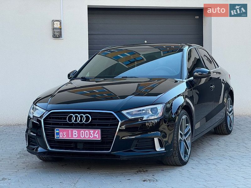 Седан Audi A3 2018 в Старокостянтинові