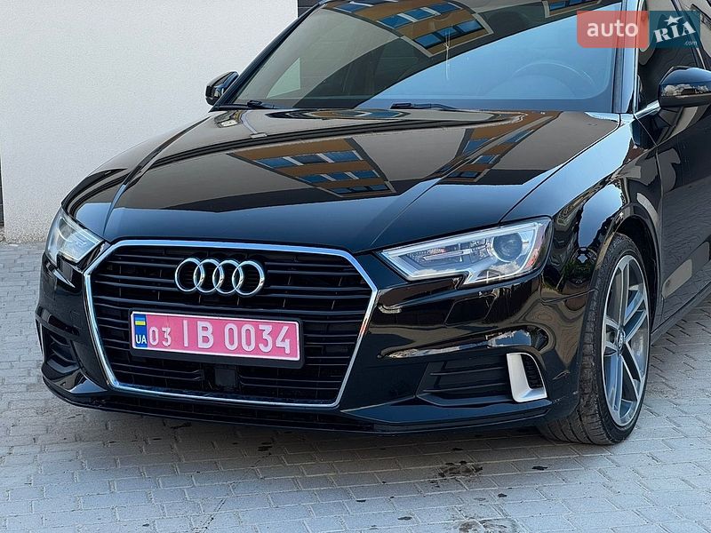 Седан Audi A3 2018 в Старокостянтинові