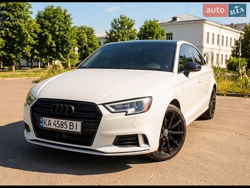 Седан Audi A3 2016 в Кривом Роге