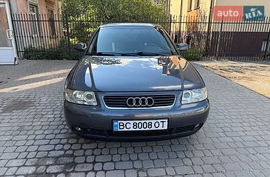 Хэтчбек Audi A3 2002 в Рава-Русской