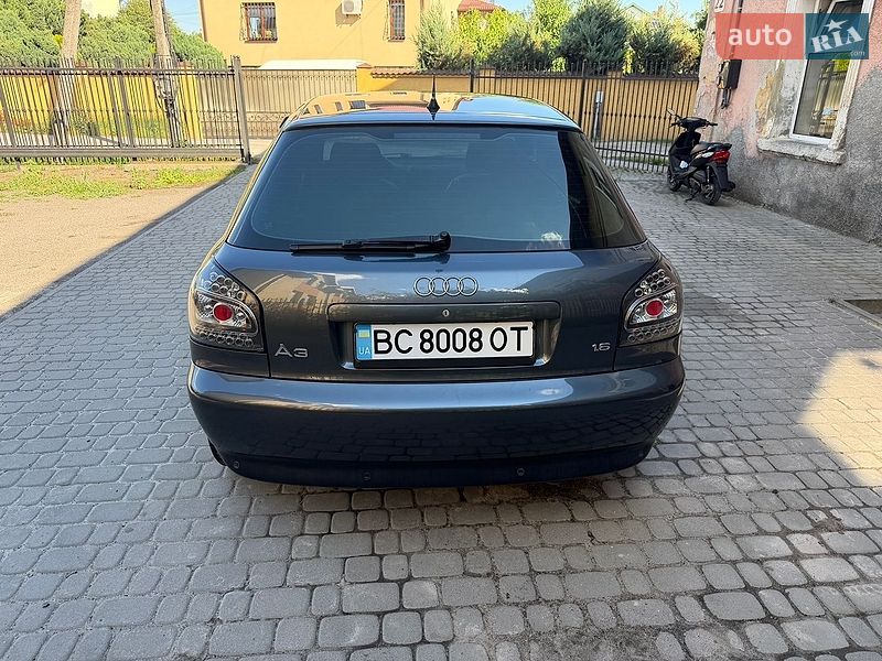 Хэтчбек Audi A3 2002 в Рава-Русской