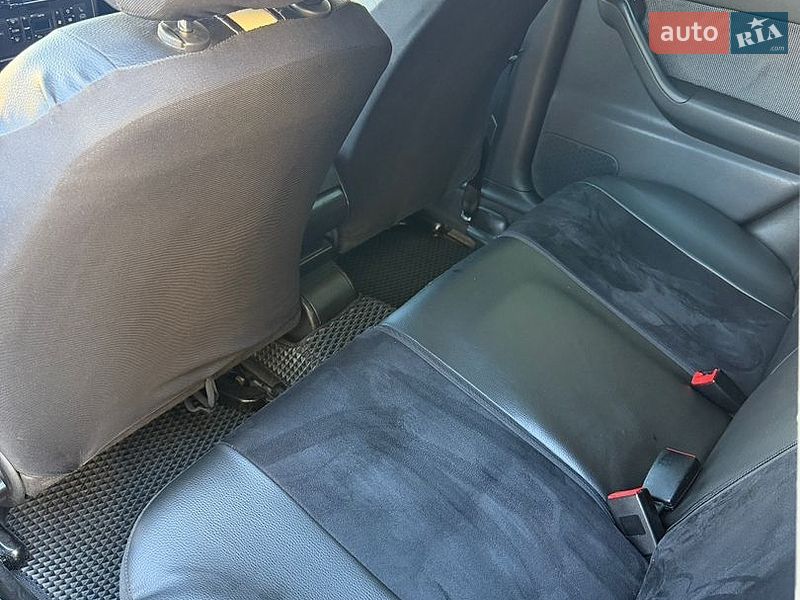 Хэтчбек Audi A3 2002 в Рава-Русской