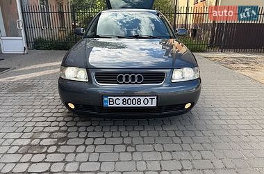 Хэтчбек Audi A3 2002 в Рава-Русской