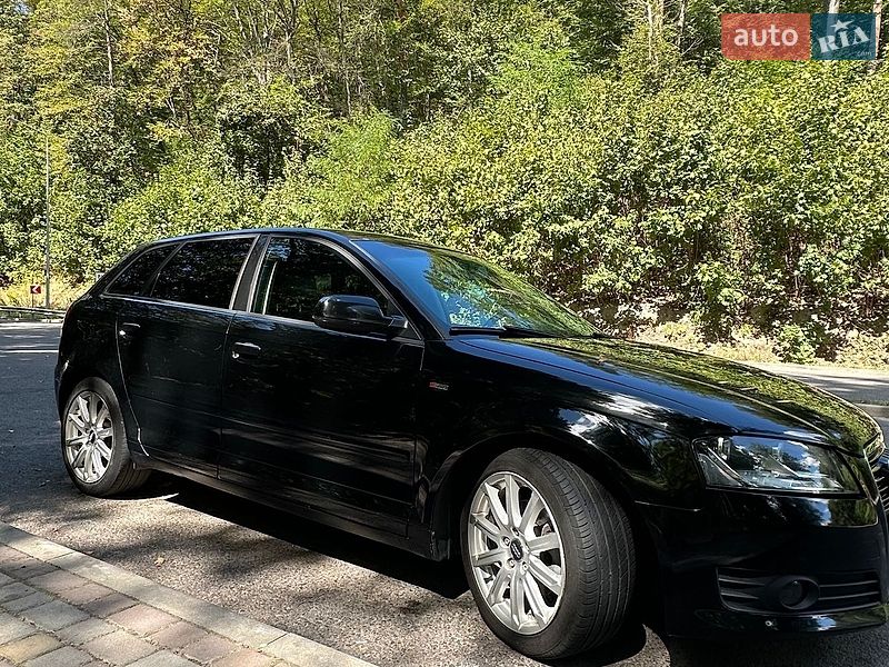 Хэтчбек Audi A3 2012 в Винниках