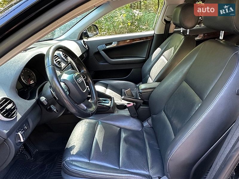 Хэтчбек Audi A3 2012 в Винниках