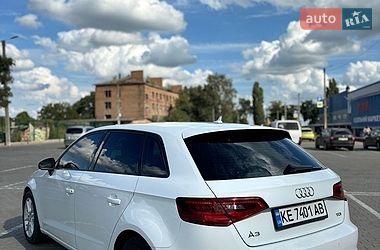 Хетчбек Audi A3 2014 в Ромнах фото 7 Хетчбек Audi A3 2014 в Ромнах