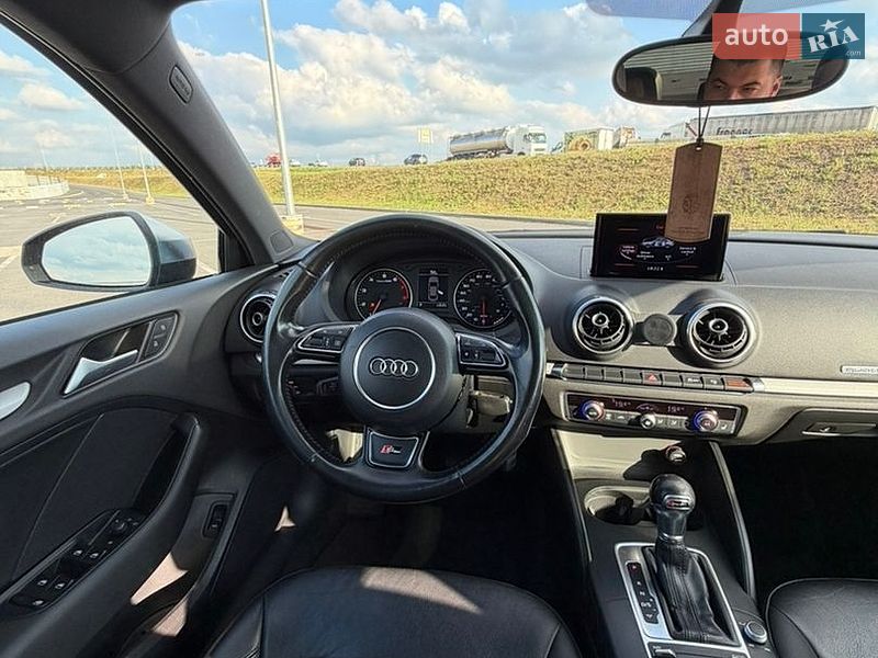 Седан Audi A3 2015 в Львове