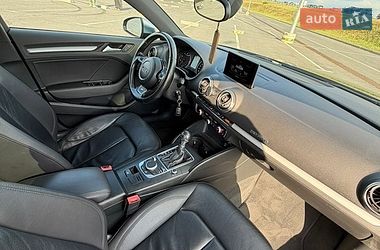 Седан Audi A3 2015 в Львове