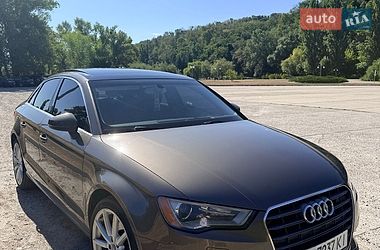 Седан Audi A3 2014 в Каневе