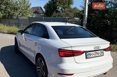 Седан Audi A3 2017 в Днепре