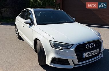 Седан Audi A3 2017 в Днепре
