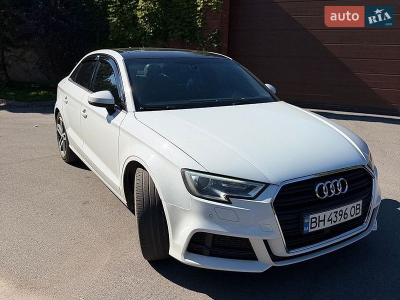 Седан Audi A3 2017 в Днепре