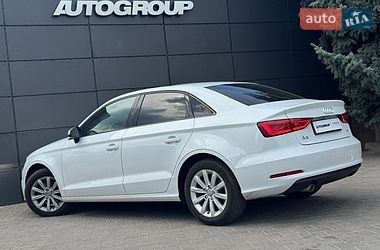 Седан Audi A3 2015 в Одессе