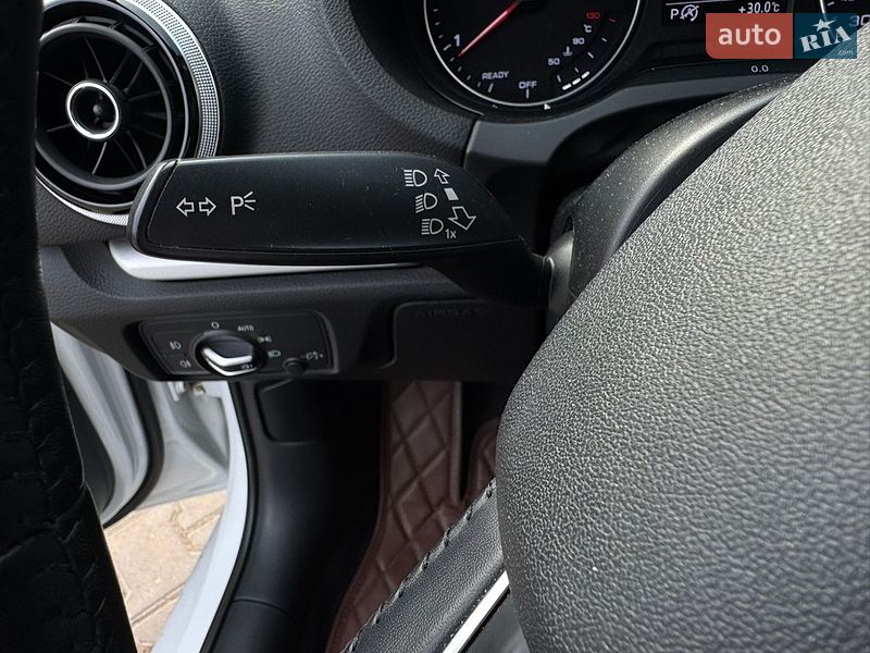 Седан Audi A3 2015 в Одессе
