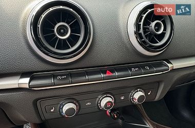 Седан Audi A3 2015 в Одессе