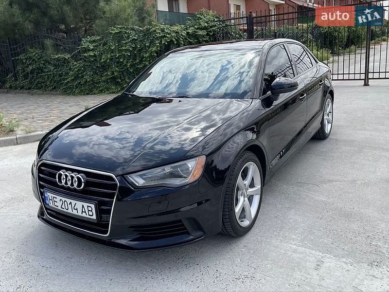 Седан Audi A3 2015 в Николаеве