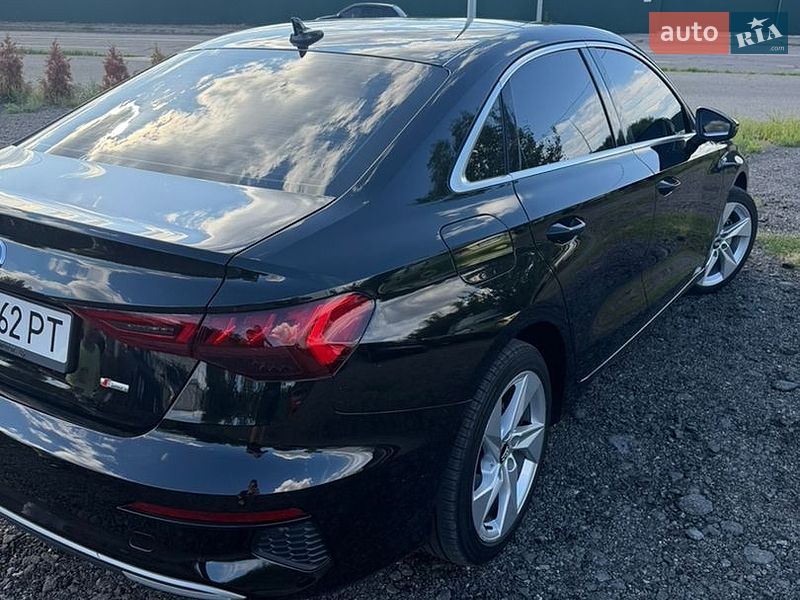 Седан Audi A3 2021 в Киеве