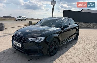 Седан Audi A3 2015 в Буковеле
