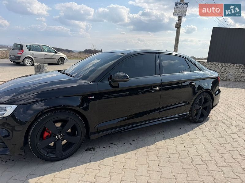 Седан Audi A3 2015 в Буковеле