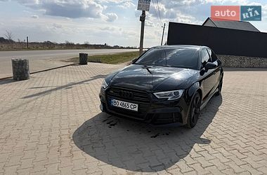 Седан Audi A3 2015 в Буковеле