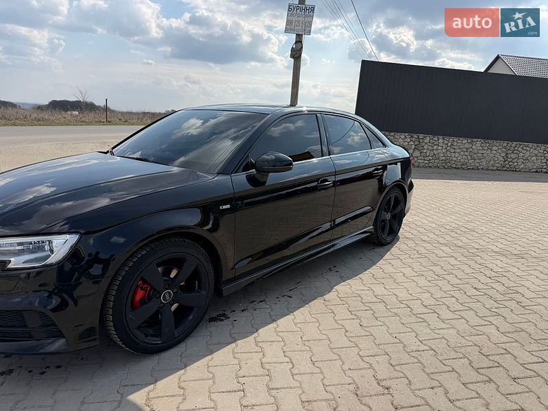 Седан Audi A3 2015 в Буковеле