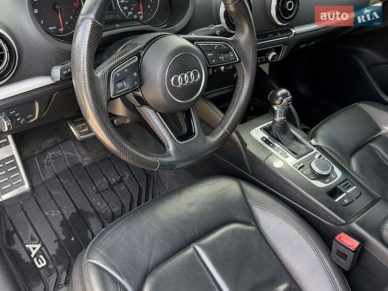Седан Audi A3 2015 в Буковеле