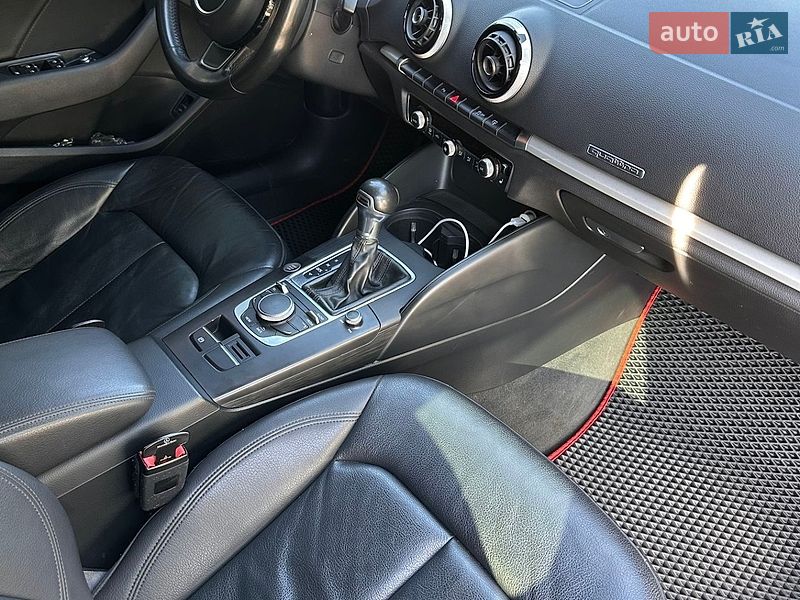 Седан Audi A3 2016 в Смеле