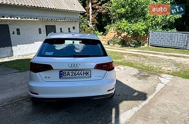 Хетчбек Audi A3 2016 в Умані