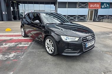Хэтчбек Audi A3 2015 в Киеве
