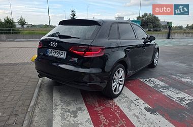 Хэтчбек Audi A3 2015 в Киеве
