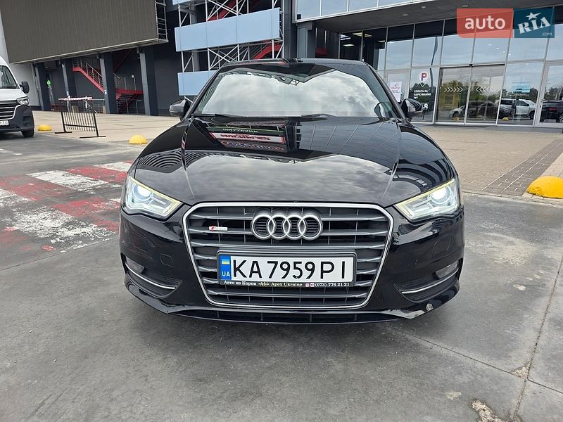 Хэтчбек Audi A3 2015 в Киеве