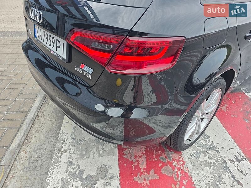 Хэтчбек Audi A3 2015 в Киеве