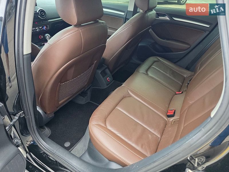 Хэтчбек Audi A3 2015 в Киеве