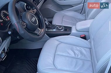 Седан Audi A3 2015 в Звягелі