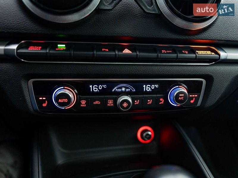 Хетчбек Audi A3 2016 в Києві