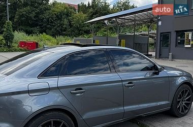 Седан Audi A3 2015 в Киеве